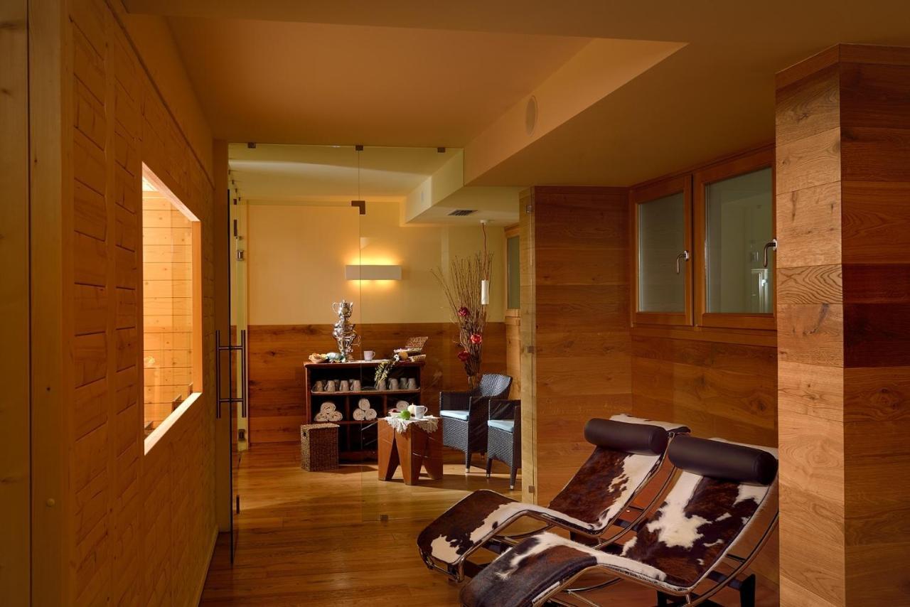 Hotel Sole 말레 외부 사진